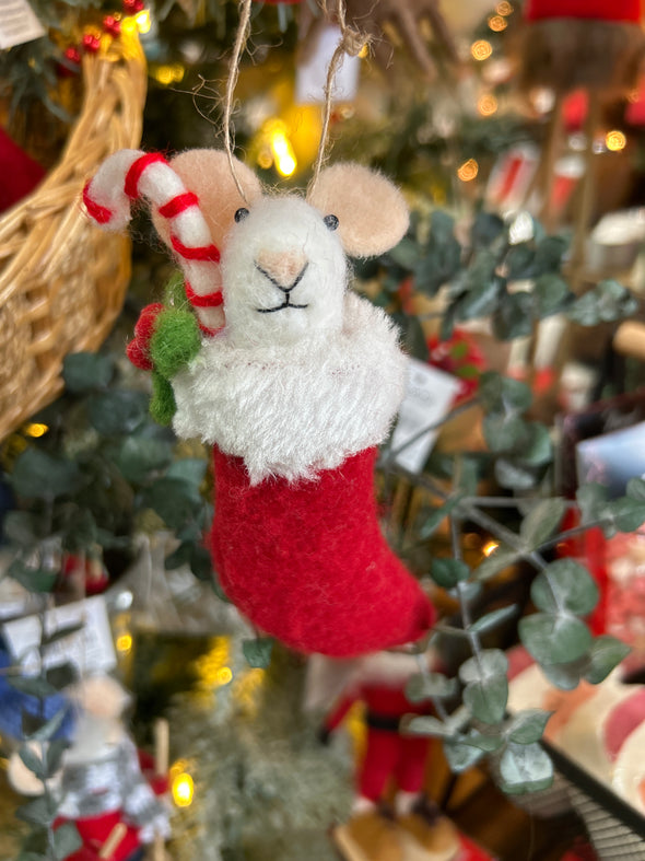 Souris dans le bas de noel
