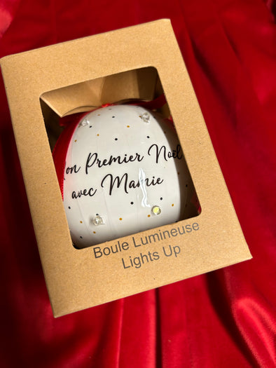 Ornement boule illum. mon premier noel avec mamie